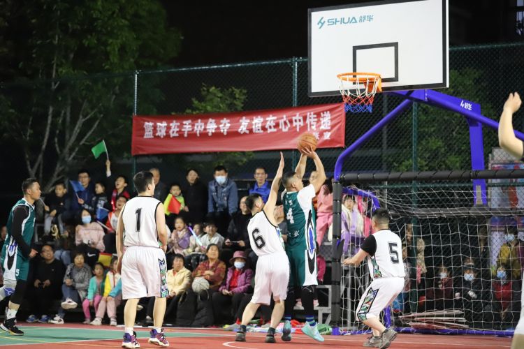 以万欧元的