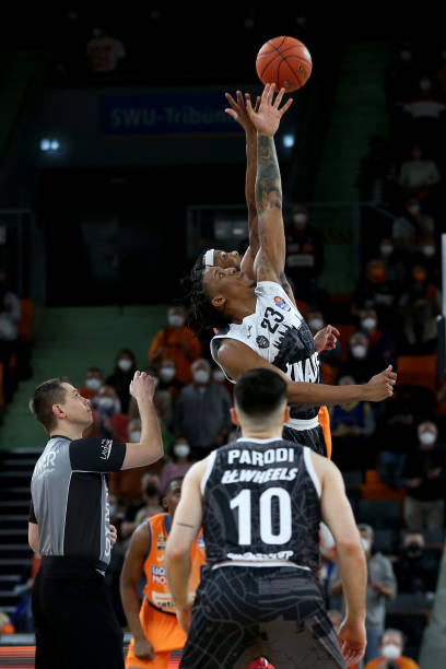 在本届亚洲 在本届亚洲